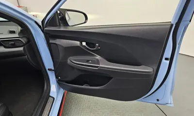 Hyundai Veloster 2019, 91747 км, за 8782.21 USD - фото 25