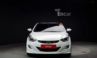 Hyundai Avante 2015, 69381 км, за 4234.53 USD