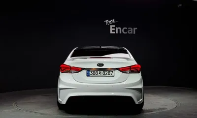 Hyundai Avante 2015, 69381 км, за 4234.53 USD