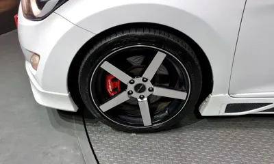 Hyundai Avante 2015, 69381 км, за 4234.53 USD