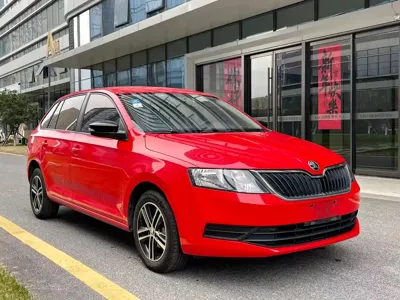 Skoda Rapid Spaceback 2018, 73000 км, за 4665.9 USD