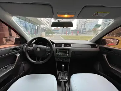 Skoda Rapid Spaceback 2018, 73000 км, за 4643.36 USD - фото 9