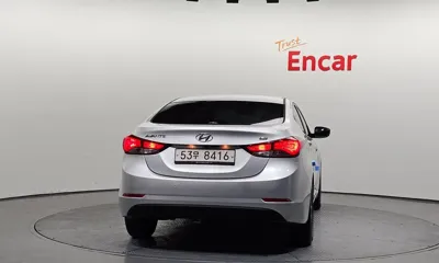 Hyundai Avante 2014, 181104 км, за 2470.26 USD