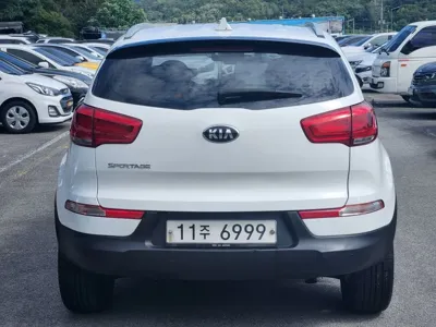 Kia Sportage 2016, 132746 км, за 4529.34 USD