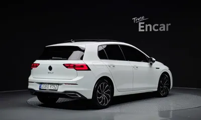 Volkswagen Golf 2024, 42115 км, за 20477.14 USD