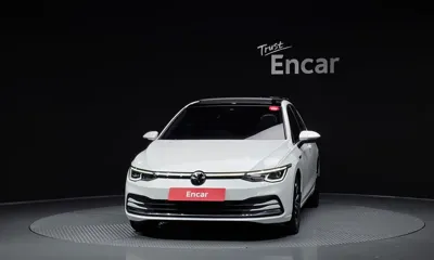 Volkswagen Golf 2024, 42115 км, за 20477.14 USD