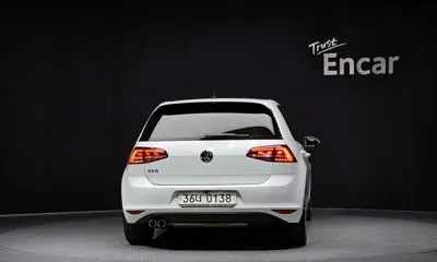 Volkswagen Golf 2015, 171186 км, за 7089.41 USD