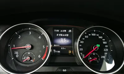 Volkswagen Golf 2015, 171186 км, за 7089.41 USD - фото 8