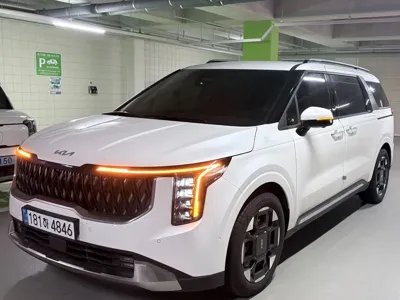 Kia Canival 2025, 6730 км, за 24052.52 USD