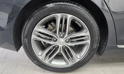 Hyundai Grandeur 2018, 123755 км, за 5907.84 USD