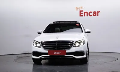 Mercedes-Benz E-Class 2017, 77089 км, за 17329.66 USD