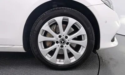Mercedes-Benz E-Class 2017, 77089 км, за 17329.66 USD
