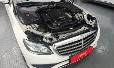 Mercedes-Benz E-Class 2017, 77089 км, за 17329.66 USD - фото 6