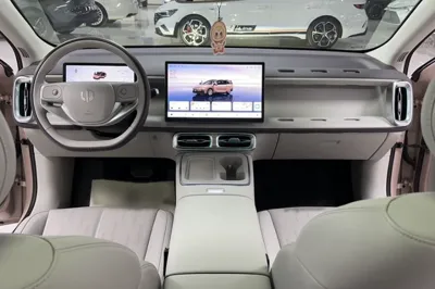 Leapmotor B01 2025, 11100 км, за 16256 USD - фото 32