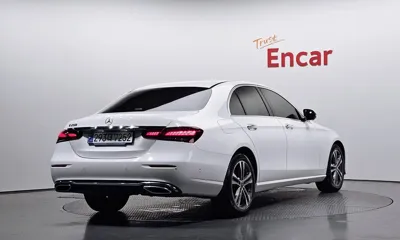 Mercedes-Benz E-Class 2023, 14017 км, за 29208.98 USD
