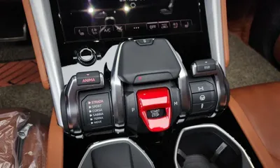 Lamborghini Urus 2024, 9163 км, за 235986.42 USD - фото 9