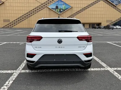 Volkswagen T-Roc 2021, 30000 км, за 15273.39 USD
