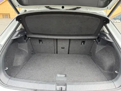 Volkswagen T-Roc 2021, 30000 км, за 15273.39 USD - фото 7
