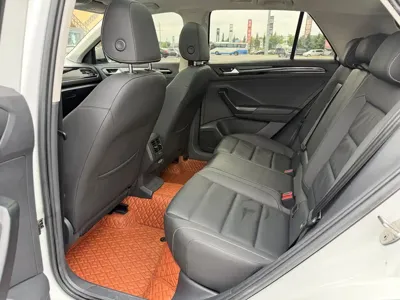 Volkswagen T-Roc 2021, 30000 км, за 15273.39 USD - фото 10