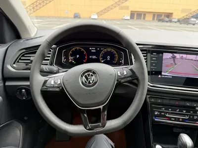 Volkswagen T-Roc 2021, 30000 км, за 15273.39 USD - фото 22