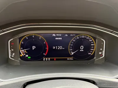 Volkswagen T-Roc 2021, 30000 км, за 15273.39 USD - фото 23