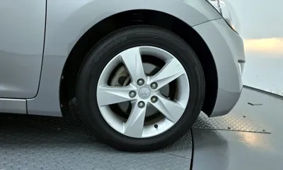 Hyundai Avante 2012, 116306 км, за 3413.42 USD