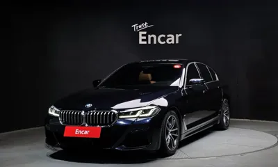 BMW 5-Series · 2021 год