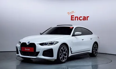 BMW i4 · 2023 год