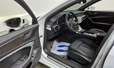 Audi A6 2022, 74809 км, за 24238.04 USD - фото 10