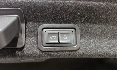 Audi A6 2022, 74809 км, за 24238.04 USD - фото 20