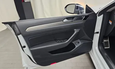 Volkswagen Arteon 2019, 126001 км, за 13551.04 USD - фото 24