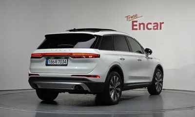 Lincoln Corsair 2021, 78395 км, за 15732.43 USD