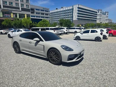 Porsche Panamera 2022, 11900 км, за 90553.79 USD