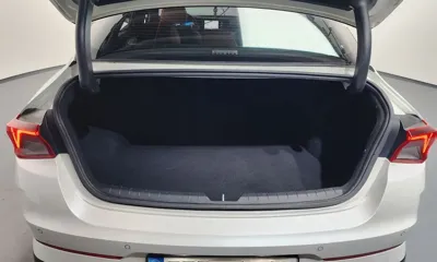 Kia K5 2022, 39230 км, за 17060.62 USD - фото 20
