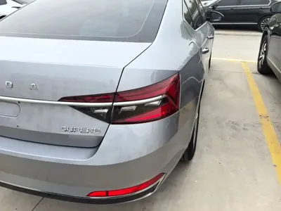 Skoda Superb 2020, 116100 км, за 8754.98 USD - фото 8