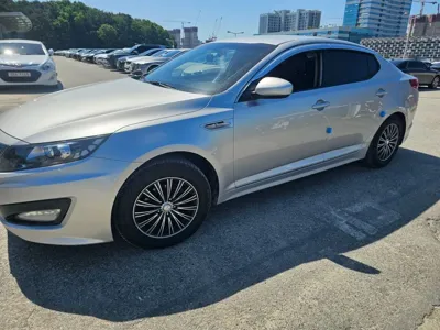 Kia K5 2011, 162182 км, за 2535.27 USD