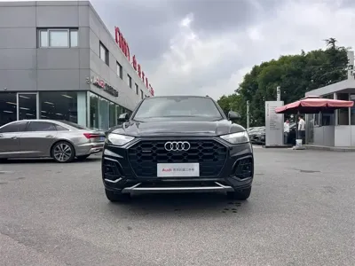 Audi Q5L 2024, 32000 км, за 33594.1 USD