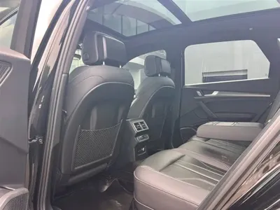 Audi Q5L 2024, 32000 км, за 33594.1 USD - фото 9