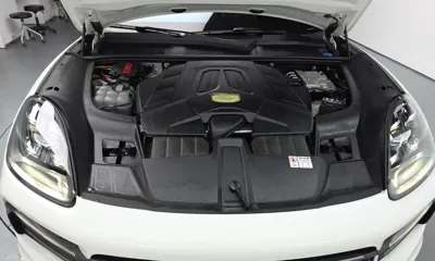 Porsche Cayenne 2023, 14293 км, за 78442.96 USD - фото 6