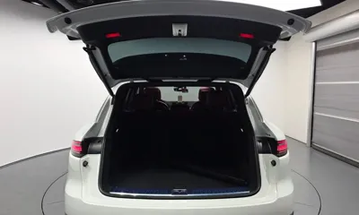 Porsche Cayenne 2023, 14293 км, за 78442.96 USD - фото 20