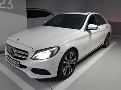 Mercedes-Benz C-Class 2018, 200000 км, за 7817.59 USD