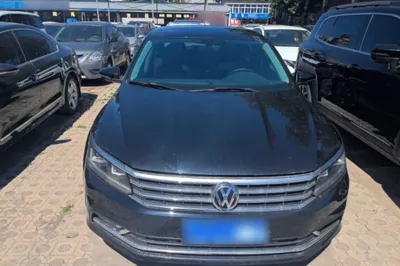 Volkswagen Passat 2016, 156700 км, за 11058 USD