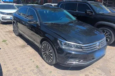 Volkswagen Passat 2016, 156700 км, за 11058 USD