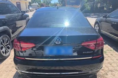 Volkswagen Passat 2016, 156700 км, за 11058 USD