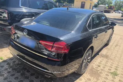 Volkswagen Passat 2016, 156700 км, за 11058 USD - фото 6