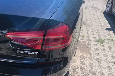 Volkswagen Passat 2016, 156700 км, за 11058 USD - фото 9