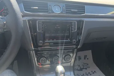 Volkswagen Passat 2016, 156700 км, за 11058 USD - фото 15