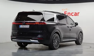 Kia Canival 2021, 124335 км, за 17180.08 USD