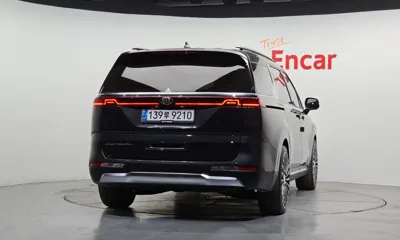 Kia Canival 2021, 124335 км, за 17180.08 USD