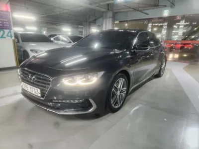 Hyundai Grandeur 2018, 73506 км, за 10928.97 USD